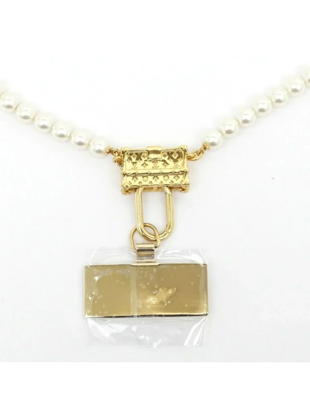 Louis Vuitton Pearly Petite Phone Strap Pearl Gold Smartphone Necklace